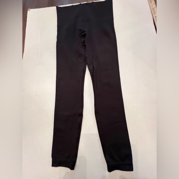 SPANX SOFT & SMOOTH ACTIVE 7/8 LEGGINGS BLACK HIGH WAISTED LEGGINGS. SIZE MEDIUM - Picture 1 of 7